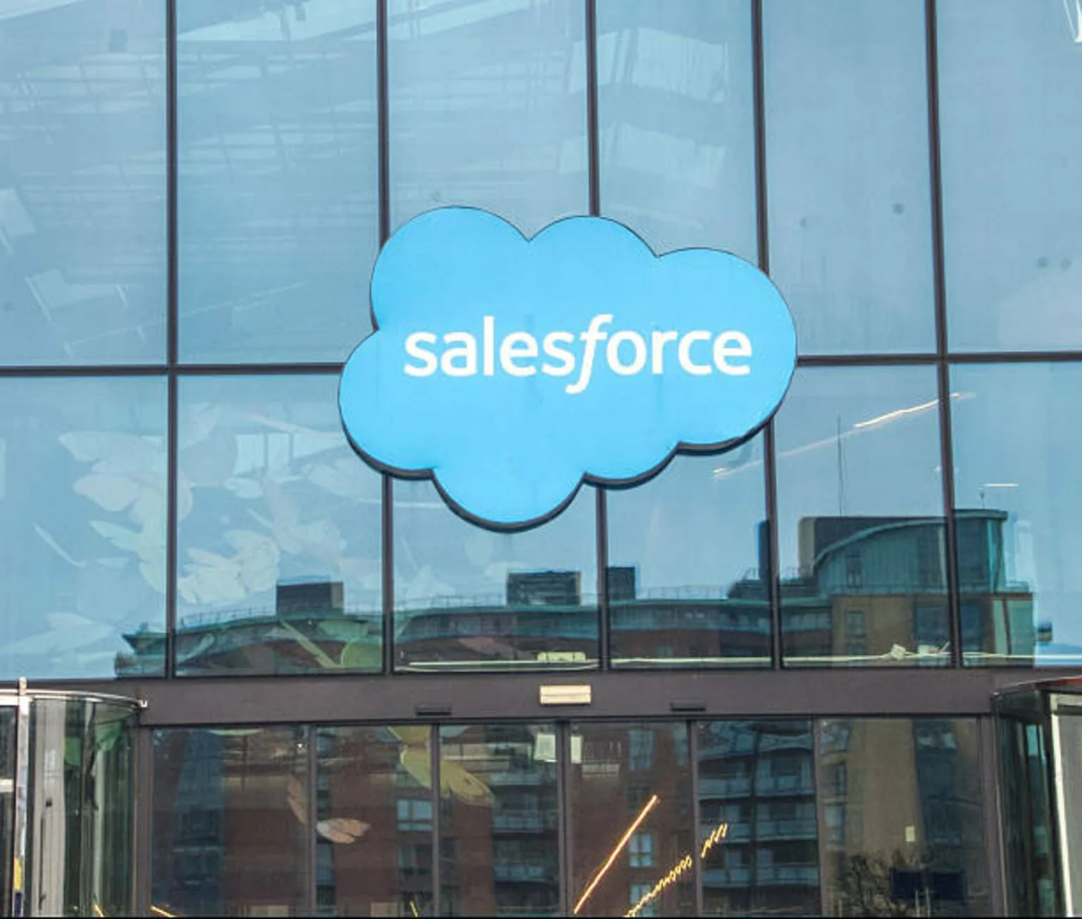 Salesforce Stands Strong: SaaS Downturn Fears Overstated